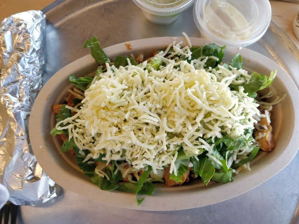 Chipotle Mexican Grill | 2427 W Mockingbird Lane Ste 150, Dallas, TX 75235, USA | Phone: (214) 366-0102