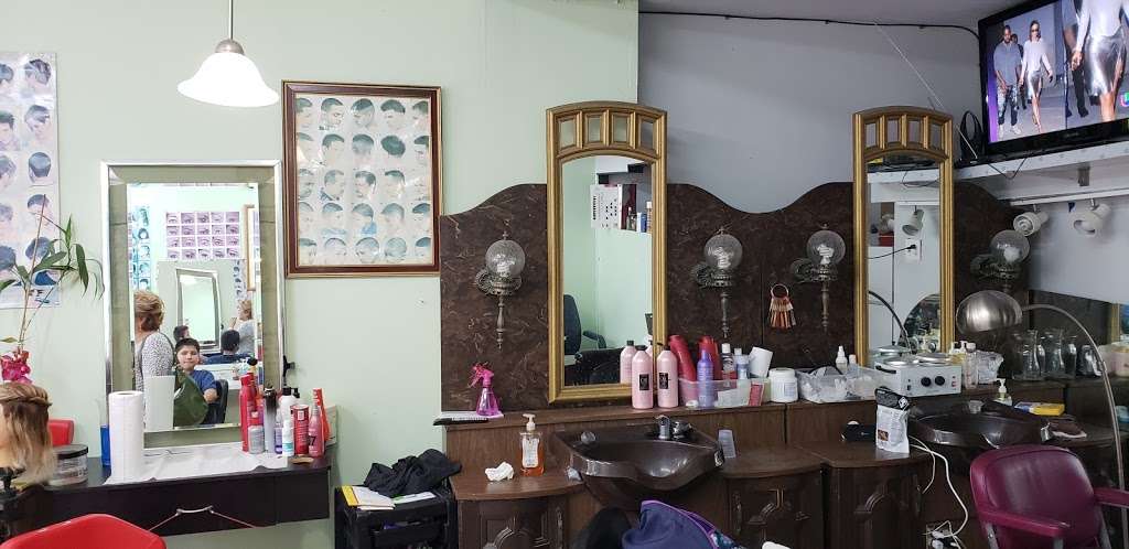 Paulas Beauty Salon | 2050, 4244 W Fullerton Ave, Chicago, IL 60639, USA | Phone: (872) 802-4671