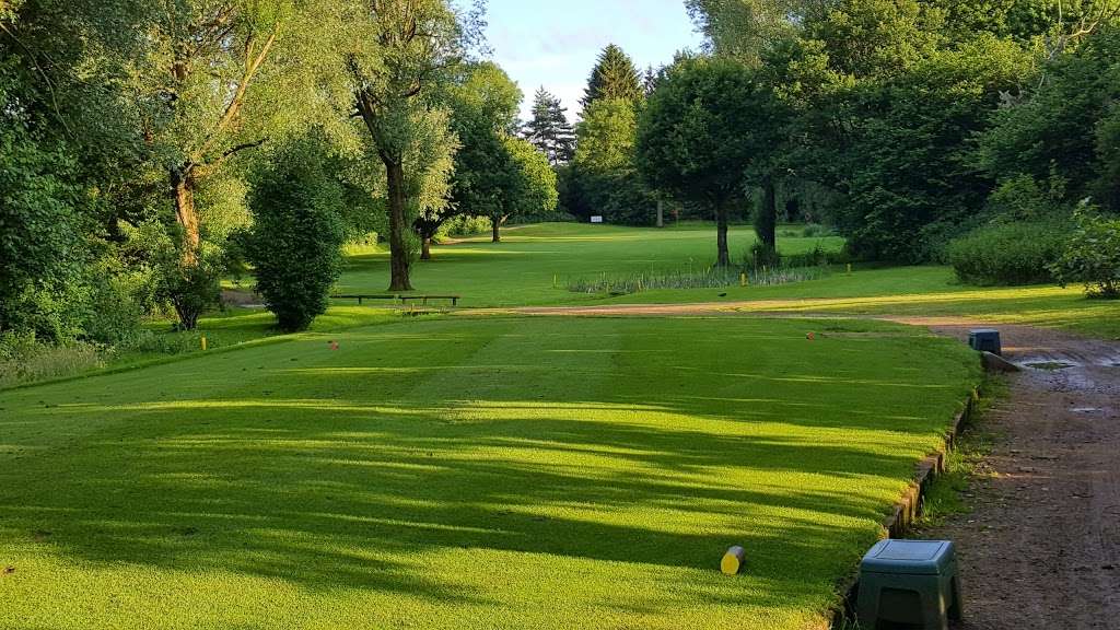 Bletchingley Golf Club | Church Ln, Bletchingley, Redhill RH1 4LP, UK | Phone: 01883 744666