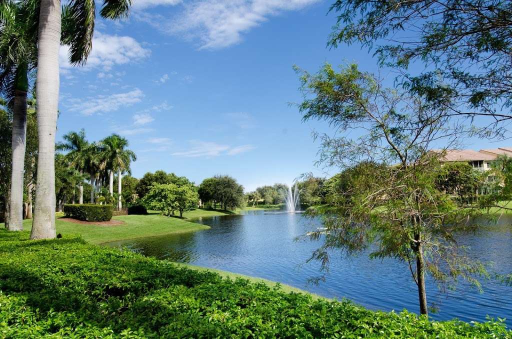 The Cove at Boynton Beach Apartments | 100 Newlake Dr, Boynton Beach, FL 33426, USA | Phone: (561) 735-4388