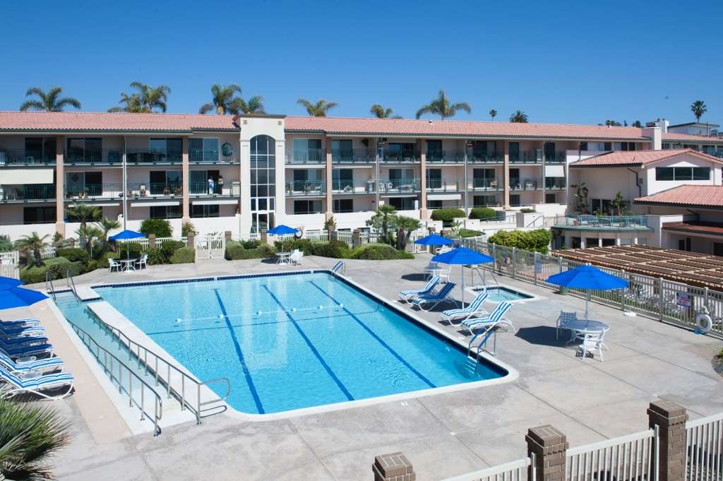 White Sands La Jolla | 7450 Olivetas Ave, La Jolla, CA 92037 | Phone: (858) 454-4201