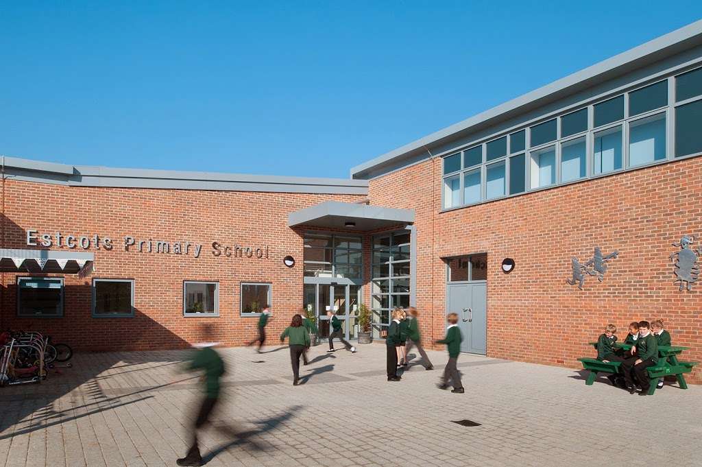 Estcots Primary School | Bourg-De-Peage Ave, East Grinstead RH19 3TY, UK | Phone: 01342 327473