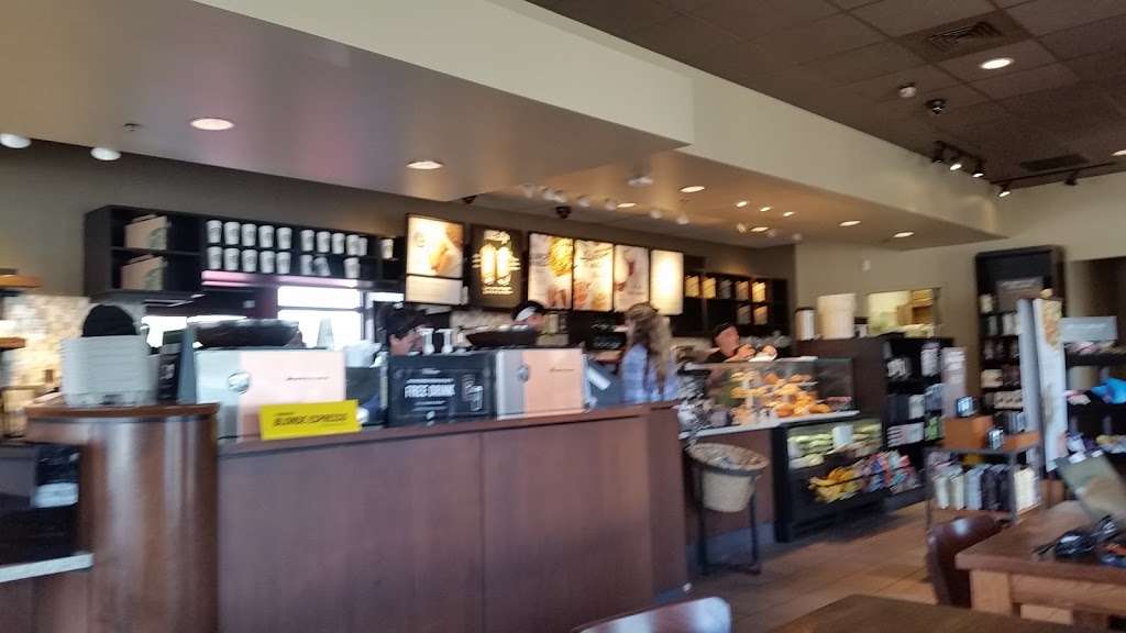 Starbucks | 1427 Lee St, Des Plaines, IL 60018, USA | Phone: (847) 298-5270