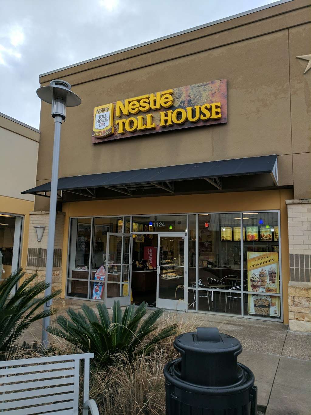 Nestlé Toll House Cafe by Chip | 29300 Hempstead Rd Space 1124, Cypress, TX 77433, USA | Phone: (281) 256-6906