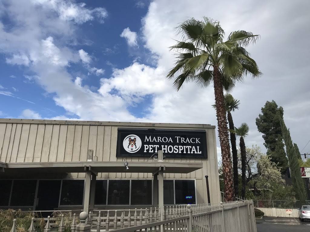 Maroa Track Pet Hospital | 2845 N Maroa Ave, Fresno, CA 93704, USA | Phone: (559) 492-3355