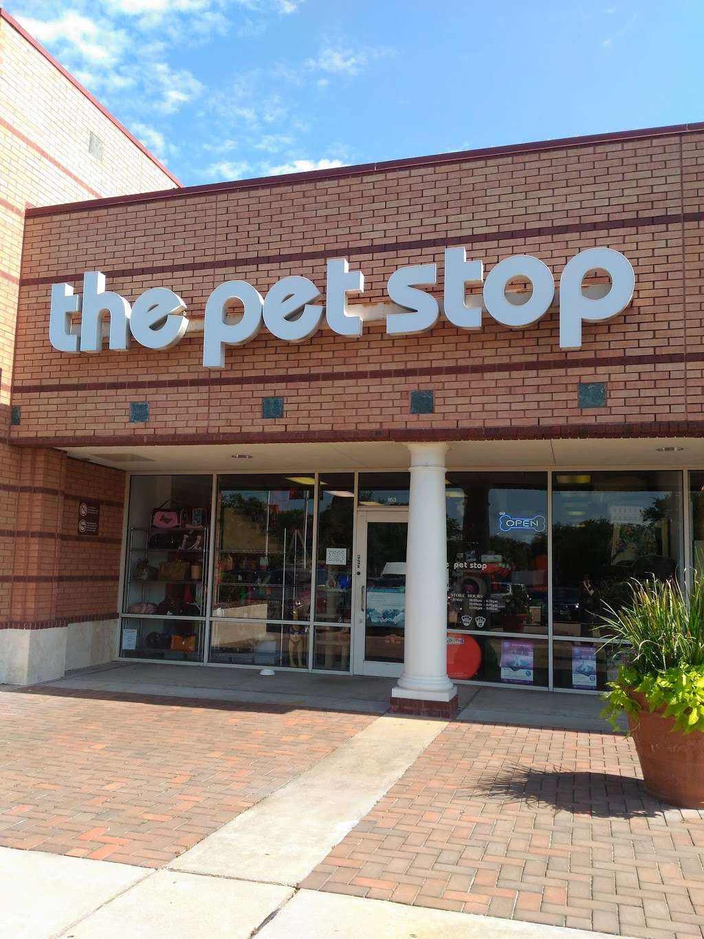 The Pet Stop | 6401 Woodway Dr #163, Houston, TX 77057 | Phone: (713) 266-5869