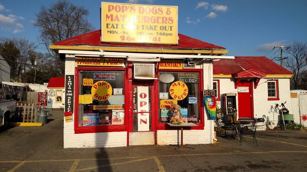 Pops Dogs & Mas Burgers | 7301 Brook Rd, Richmond, VA 23227 | Phone: (804) 266-5781