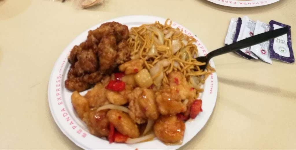 Panda Express | 122 Hawthorn Center, Vernon Hills, IL 60061, USA | Phone: (847) 918-9829