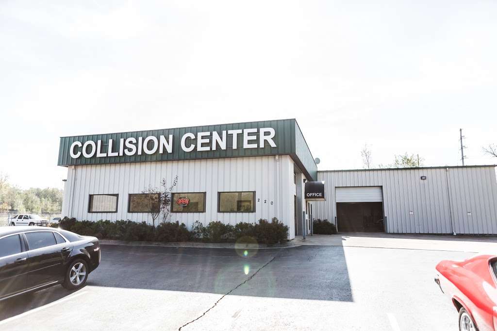 Warrensburg Collision | 220 W Young Ave, Warrensburg, MO 64093, USA | Phone: (660) 429-2011