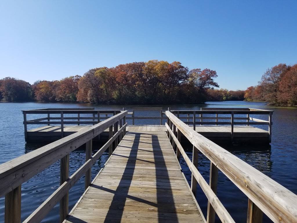 Thomas Lake Park | 4425 Pilot Knob Rd, Eagan, MN 55122, USA | Phone: (651) 675-5500