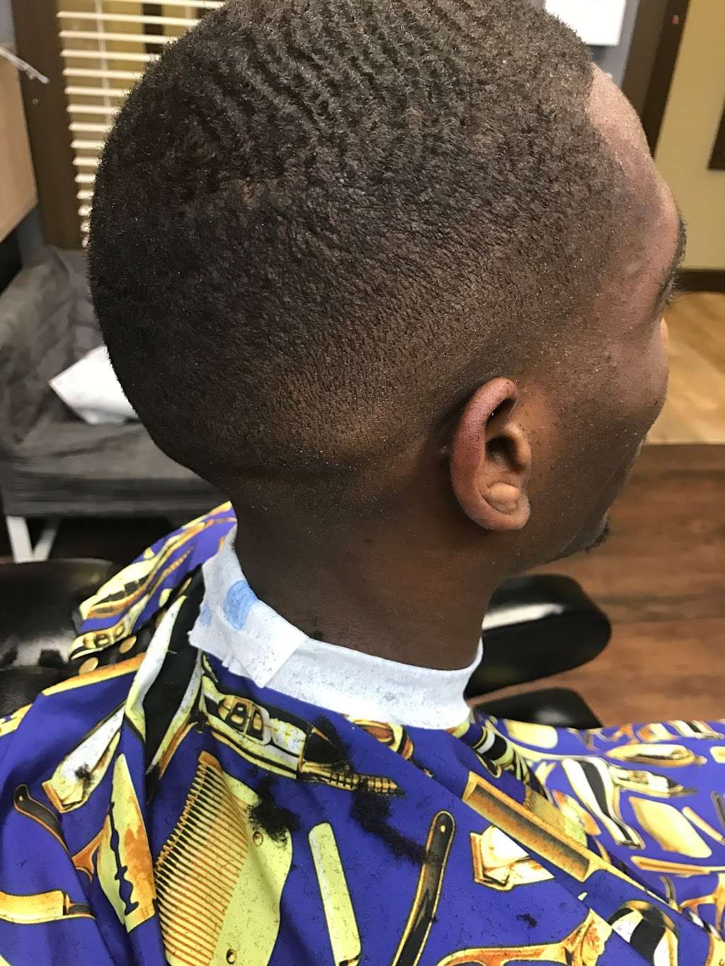 So Sharp Salon and Barber | 7924 Broadway St #102, Pearland, TX 77581 | Phone: (832) 646-4062