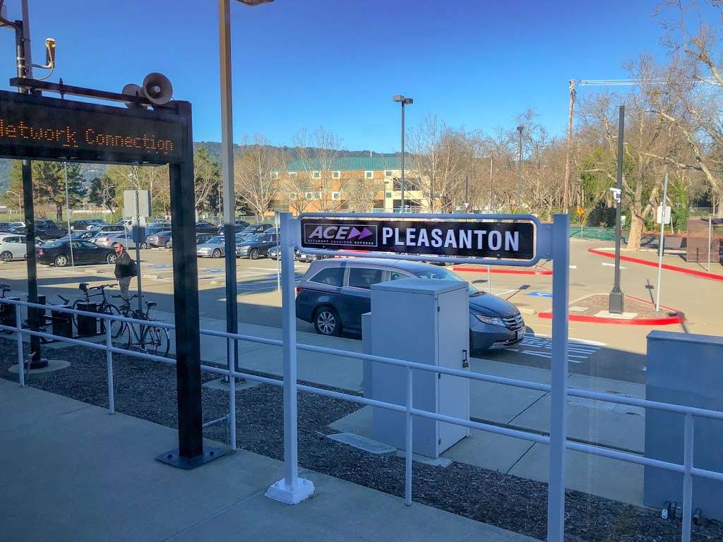 Pleasanton ACE Parking | 4950 Pleasanton Ave, Pleasanton, CA 94566, USA