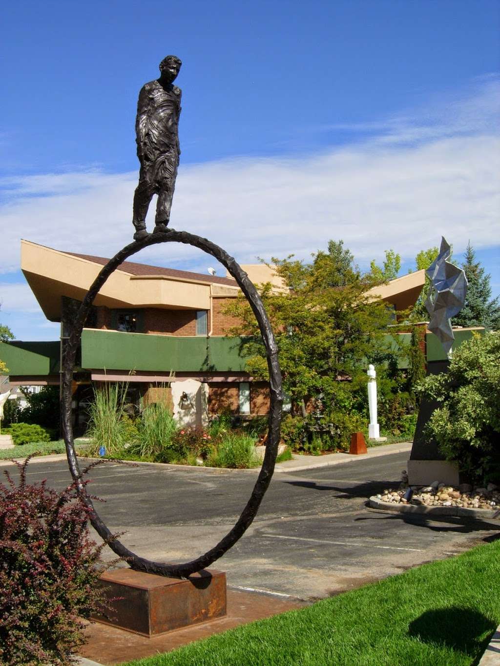 Columbine Gallery and the National Sculptors Guild | 2683 N Taft Ave, Loveland, CO 80538, USA | Phone: (970) 667-2015