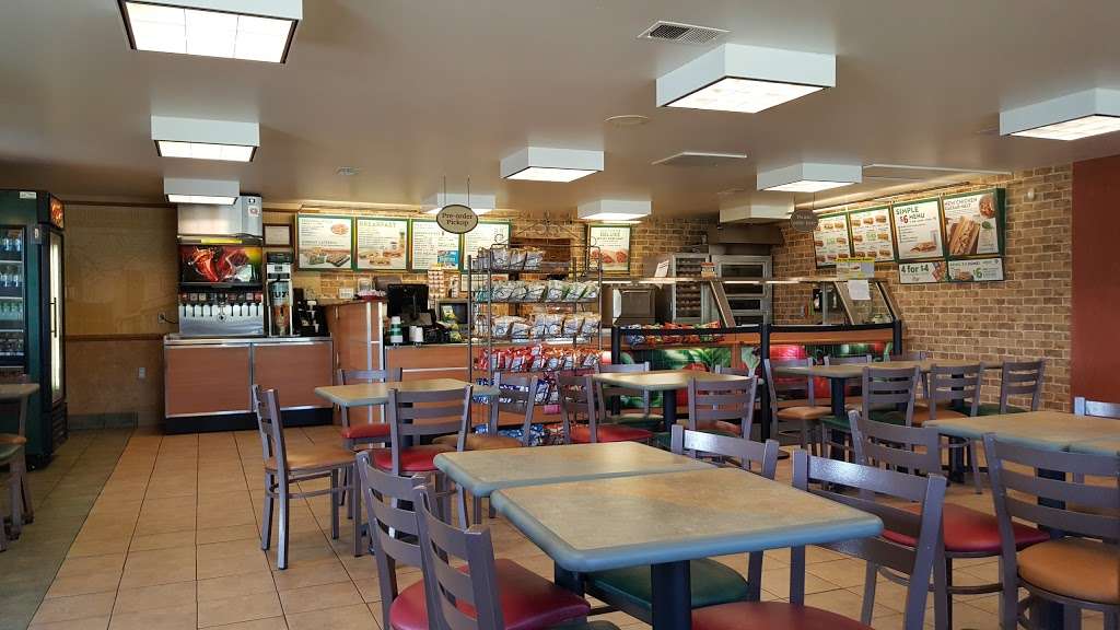 Subway Restaurants | 615 N Main St, Hebron, IN 46341, USA | Phone: (219) 996-7827