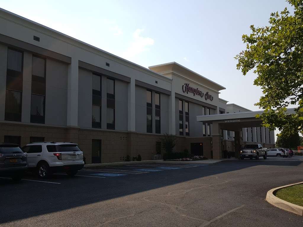 Hampton Inn Hagerstown-I-81 | 18300 Peak Cir, Hagerstown, MD 21742, USA | Phone: (240) 420-1970