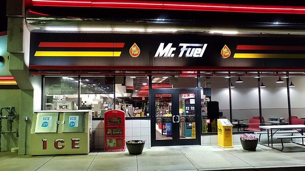 Mr. Fuel Travel Center | 2945 Burr St, Gary, IN 46406, USA | Phone: (219) 844-0502