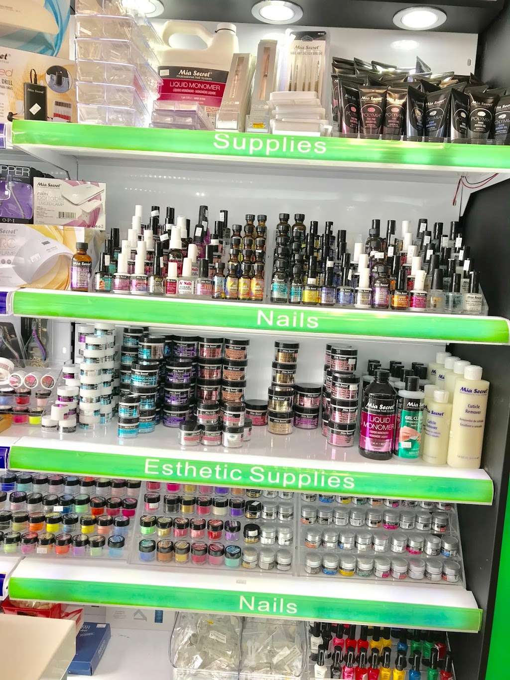 ESSENTIALS BEAUTY SUPPLY | 6676 Stirling Rd, Hollywood, FL 33024, USA | Phone: (754) 777-2151