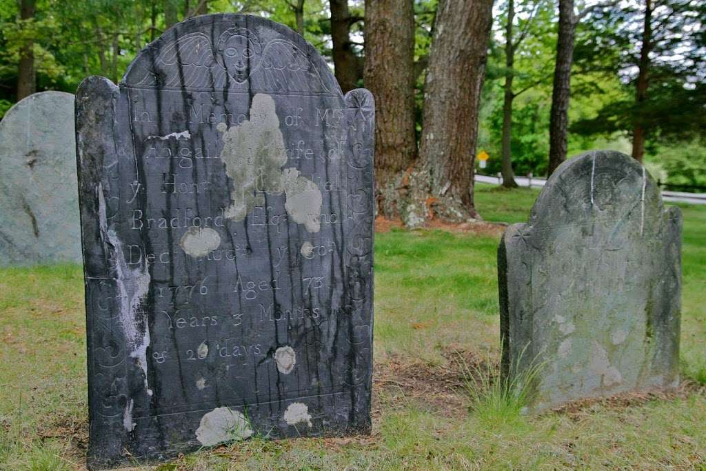 Myles Standish Burial Ground | Chestnut St, Duxbury, MA 02332, USA | Phone: (781) 934-5261