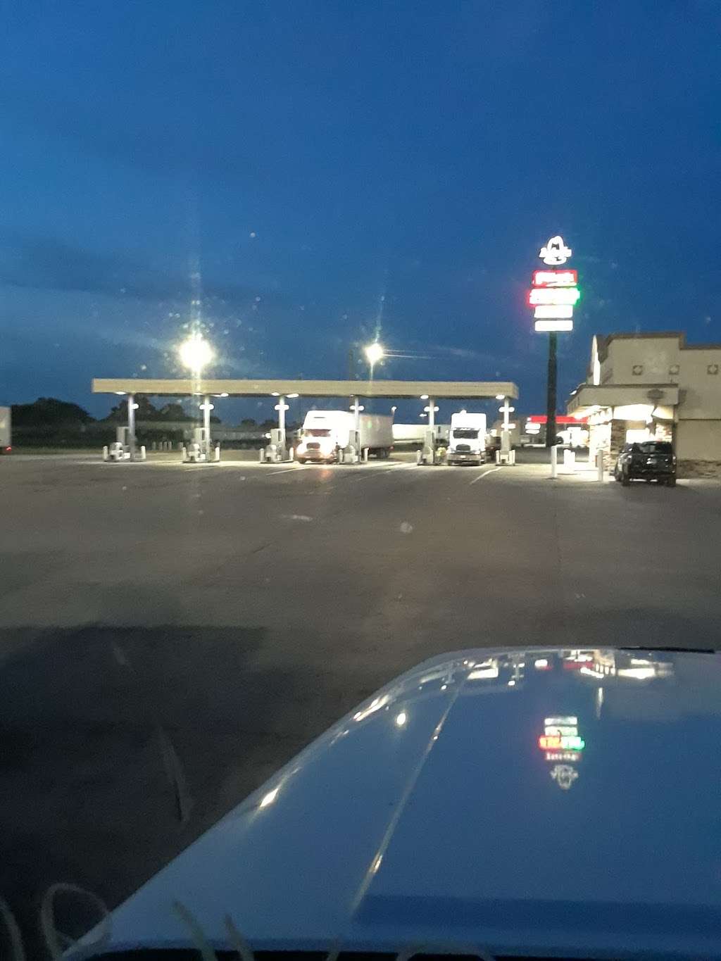 786 Truck Stop | 7122 US-59, Beasley, TX 77417, USA | Phone: (979) 387-3997