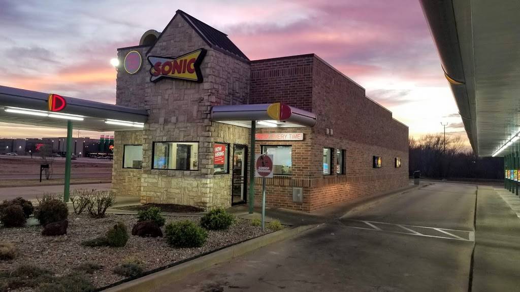 Sonic Drive-In | 6101 N M.L.K. Ave, Oklahoma City, OK 73111 | Phone: (405) 427-5700