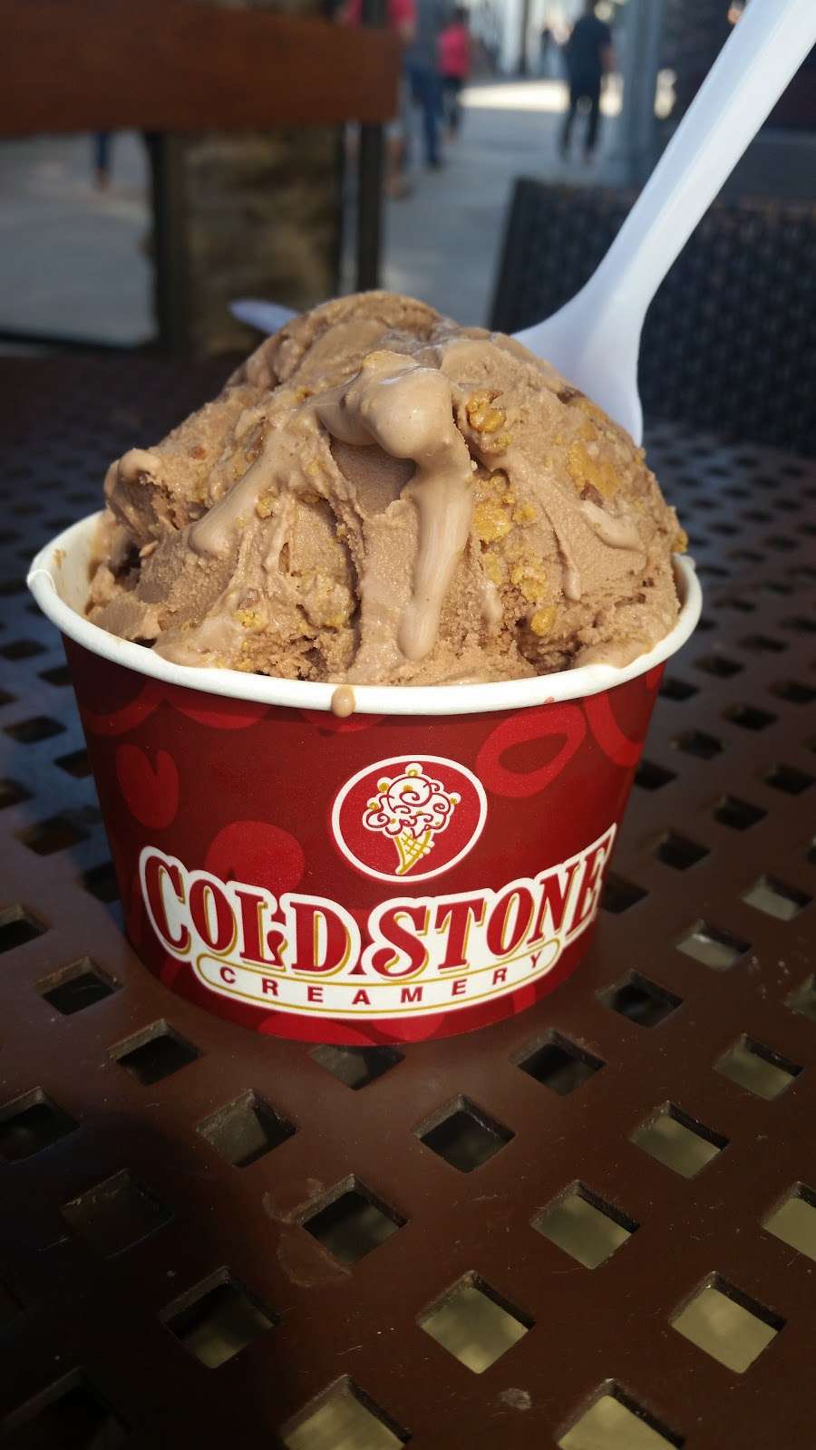 Cold Stone Creamery | 131 E Palm Ave Spc A2-B, Burbank, CA 91502, USA | Phone: (818) 238-9931