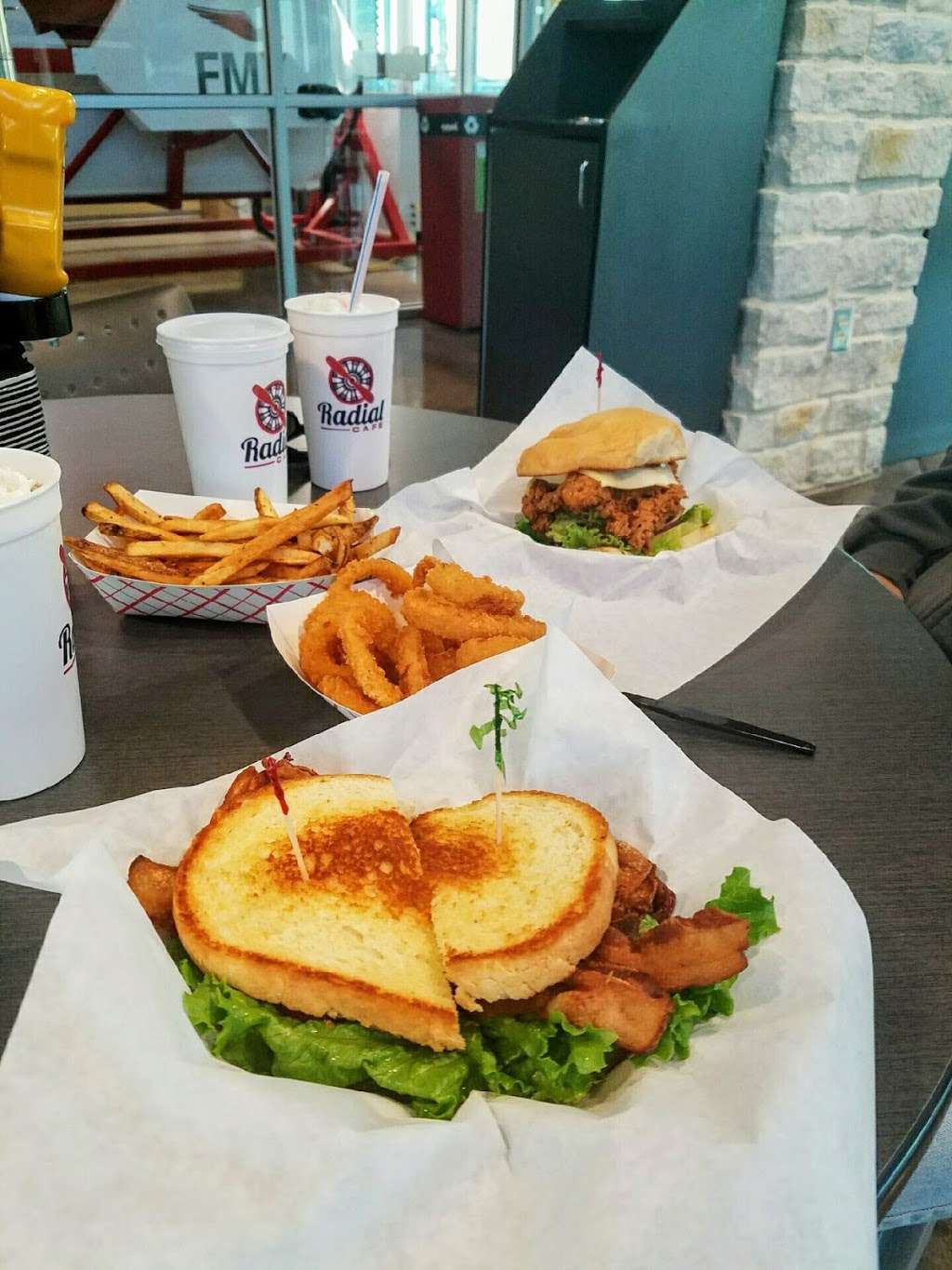 Radial Cafe | 3116 S Great SW Pkwy, Grand Prairie, TX 75052, USA | Phone: (972) 595-5420