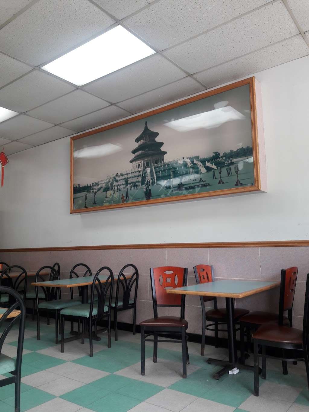 Fengs Garden | 18091 Triangle Shopping Plaza, Dumfries, VA 22026, USA | Phone: (703) 221-2255