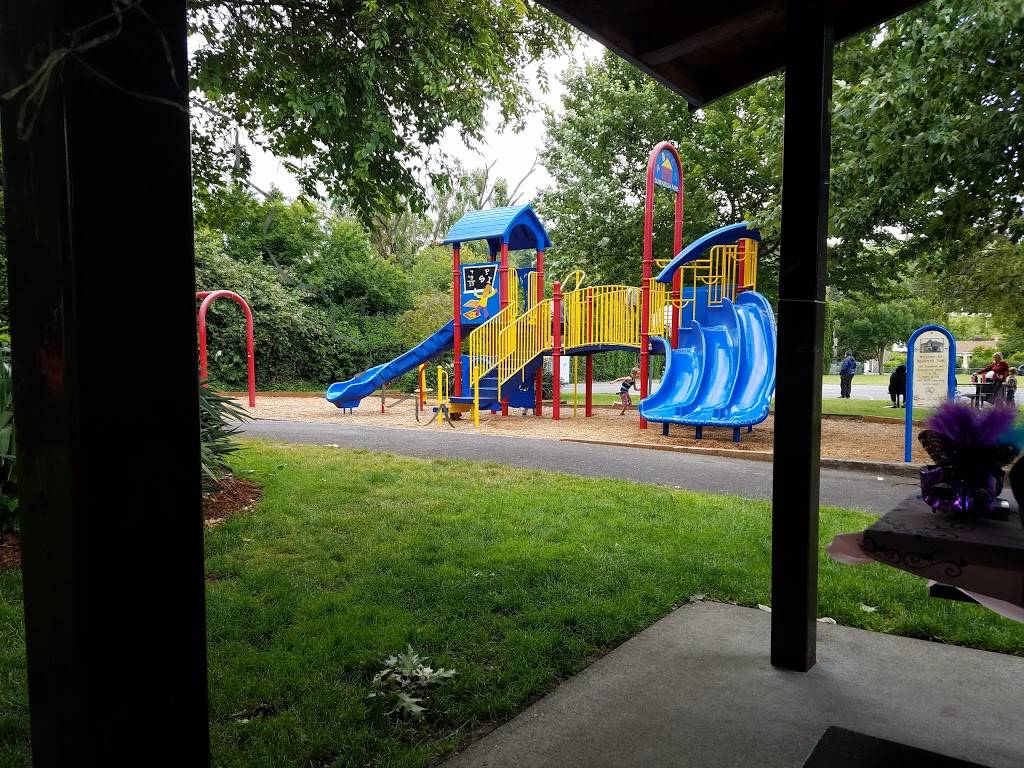 Duwamish Park | 11701-, 11899 42nd Ave S, Tukwila, WA 98168, USA | Phone: (206) 768-2822