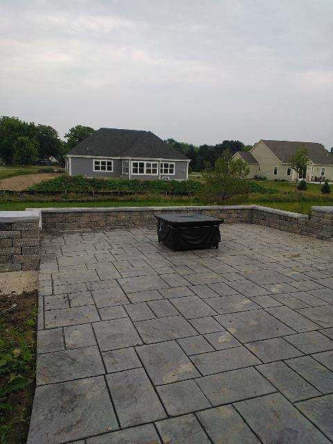 Laues Landscapes & Design Solutions | W359S1614 WI-67, Dousman, WI 53118, USA | Phone: (262) 965-3303