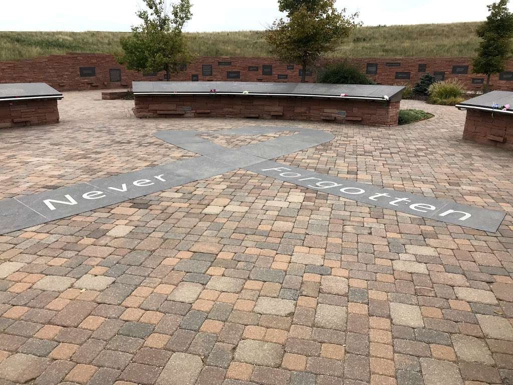 Columbine Memorial | 7306 W Bowles Ave, Littleton, CO 80123, USA | Phone: (303) 973-1209