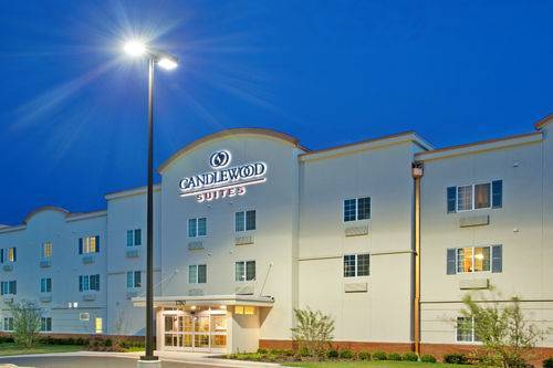 Candlewood Suites | 1780 Capital St, Elgin, IL 60124, United States | Phone: (847) 888-0600