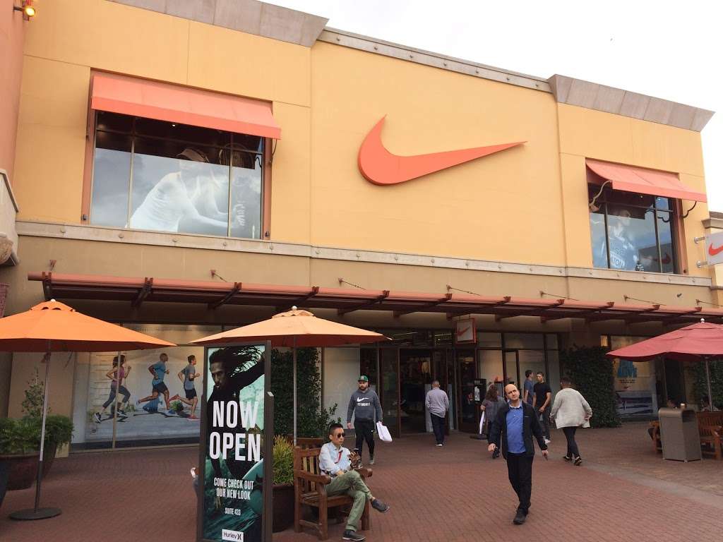 Nike Factory Store | 100 Citadel Dr Suite 561, Commerce, CA 90040, USA | Phone: (323) 720-1684