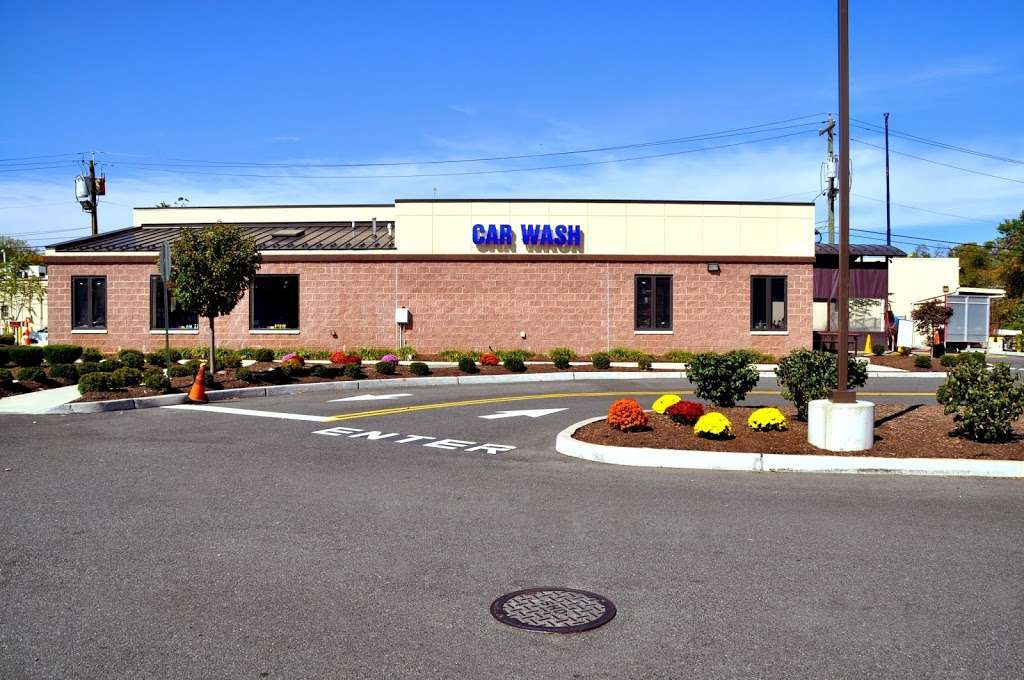 Village Plaza Car Wash | 1075 Easton Ave, Somerset, NJ 08873, USA | Phone: (732) 325-0470