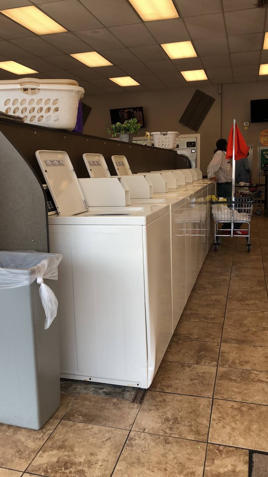 Laundry Connection | 4944 Poplar Level Rd, Louisville, KY 40219, USA | Phone: (502) 969-6445