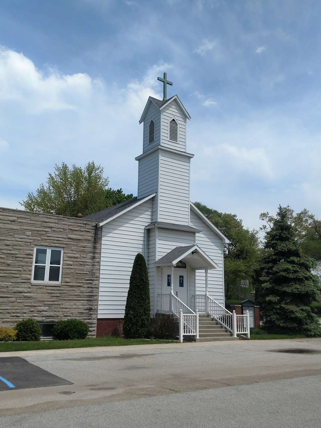 St Luke United Church | 302 W Eliza St, San Pierre, IN 46374, USA | Phone: (219) 828-4291