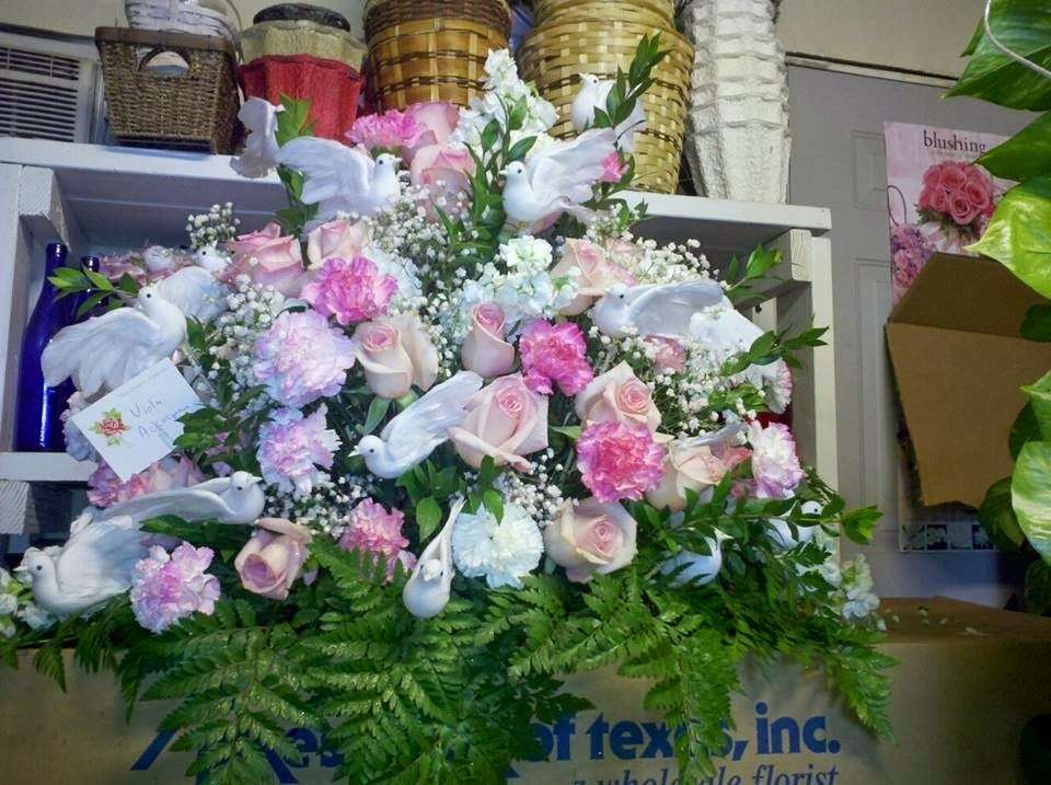 Angel Trumpet Florist | 2900 Runneburg Rd, Crosby, TX 77532 | Phone: (832) 233-5197