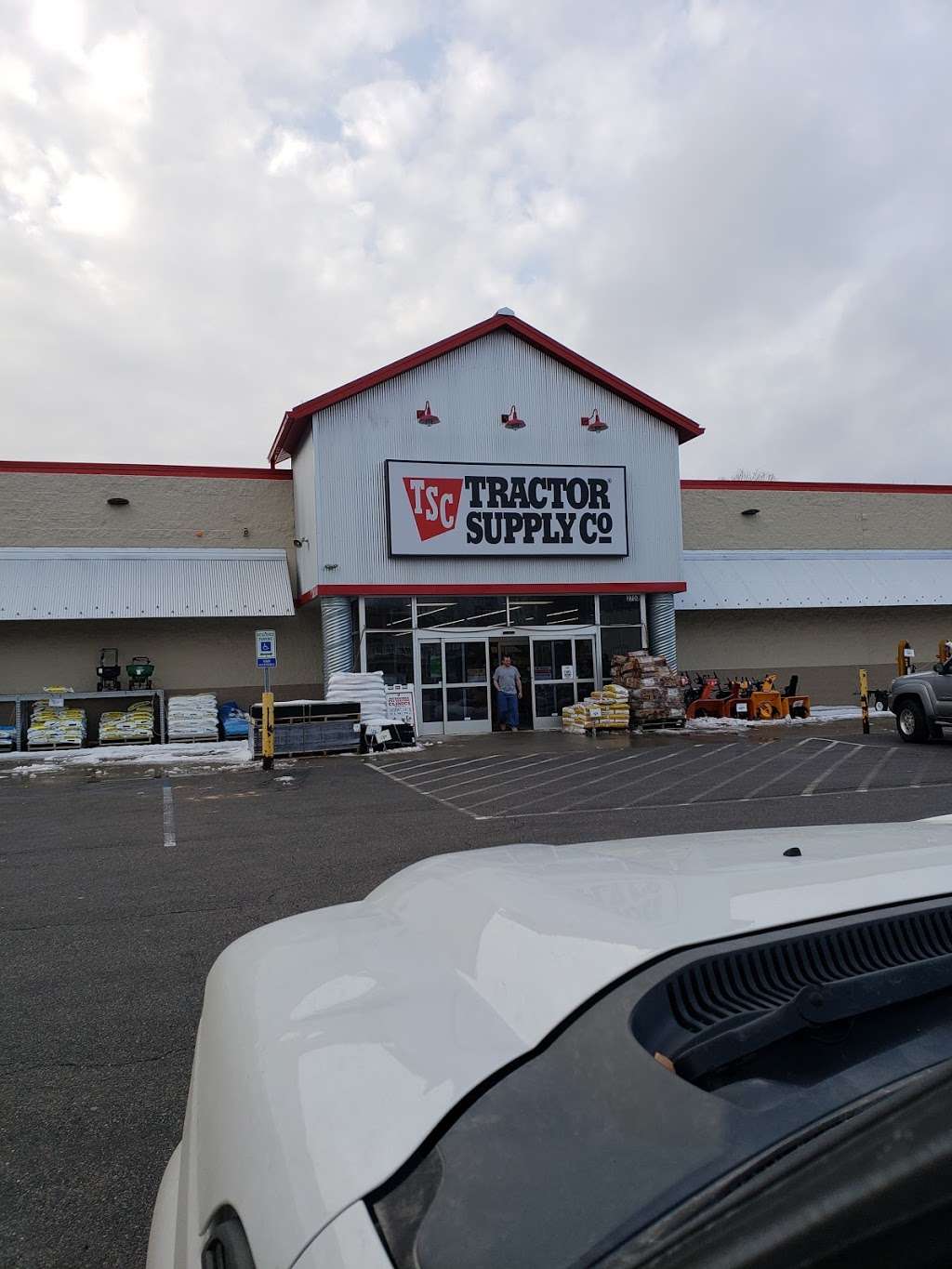 Tractor Supply Co. | 2750 A, Hartford Ave, Johnston, RI 02919 | Phone: (401) 934-1606