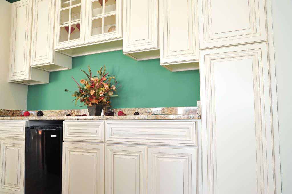 Same Day Cabinets Orlando | 307 27th St, Orlando, FL 32806, USA | Phone: (407) 204-2600