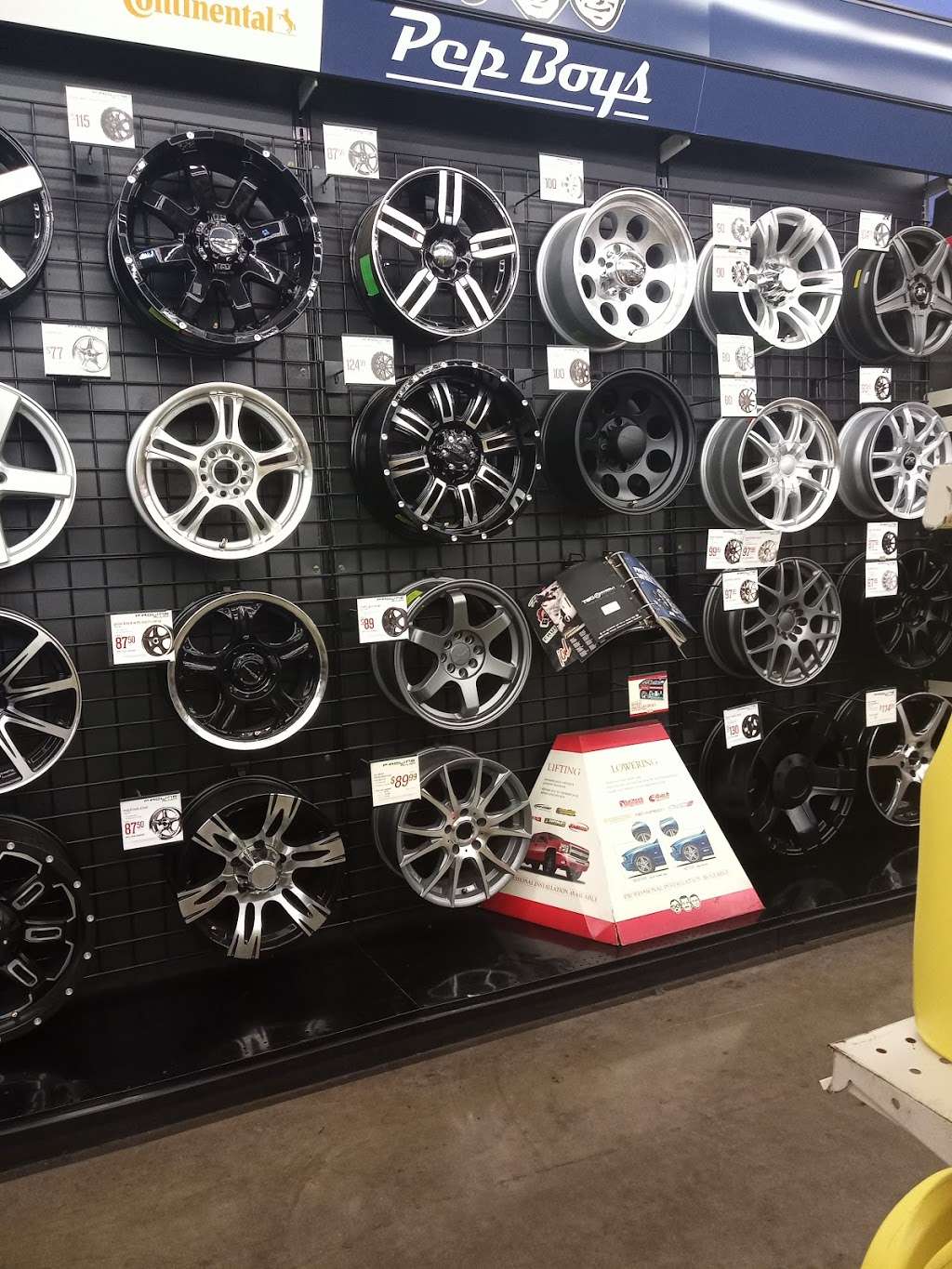 Pep Boys Auto Service & Tire | 6247 South La Grange Road, Hodgkins, IL 60525, USA | Phone: (708) 352-9211