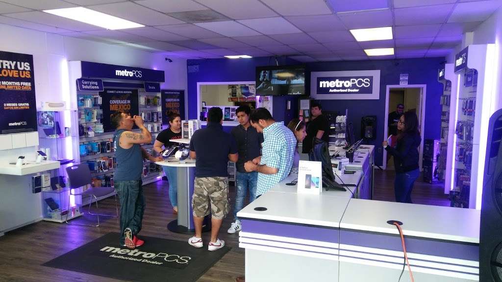 Metro Pcs | 4810 Dale Blvd, Dale City, VA 22193 | Phone: (571) 659-2174