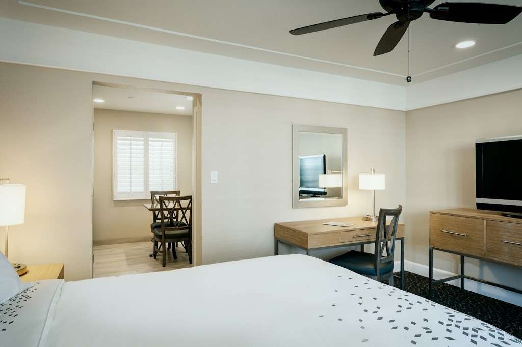 Diamond Head Inn | 605 Diamond St, San Diego, CA 92109, USA | Phone: (858) 273-1900