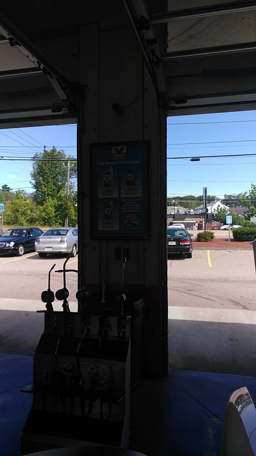 Valvoline Instant Oil Change | 11 Medway Rd, Milford, MA 01757, USA | Phone: (508) 966-0910