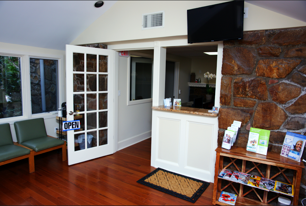 McLeanSmiles | 3738 Park Ave, Bridgeport, CT 06604, USA | Phone: (203) 293-0030