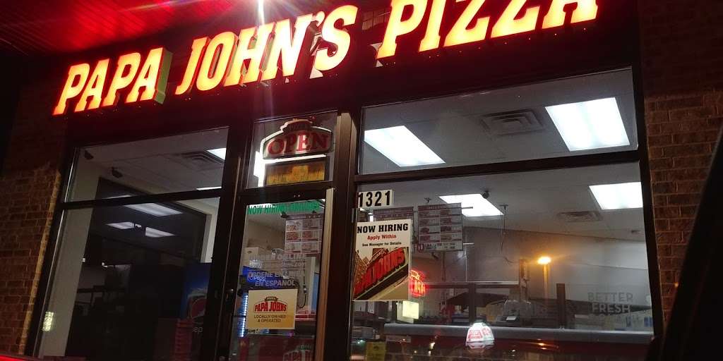 Papa Johns Pizza | 1321 N Green Bay Rd, Waukegan, IL 60085, USA | Phone: (847) 625-7272
