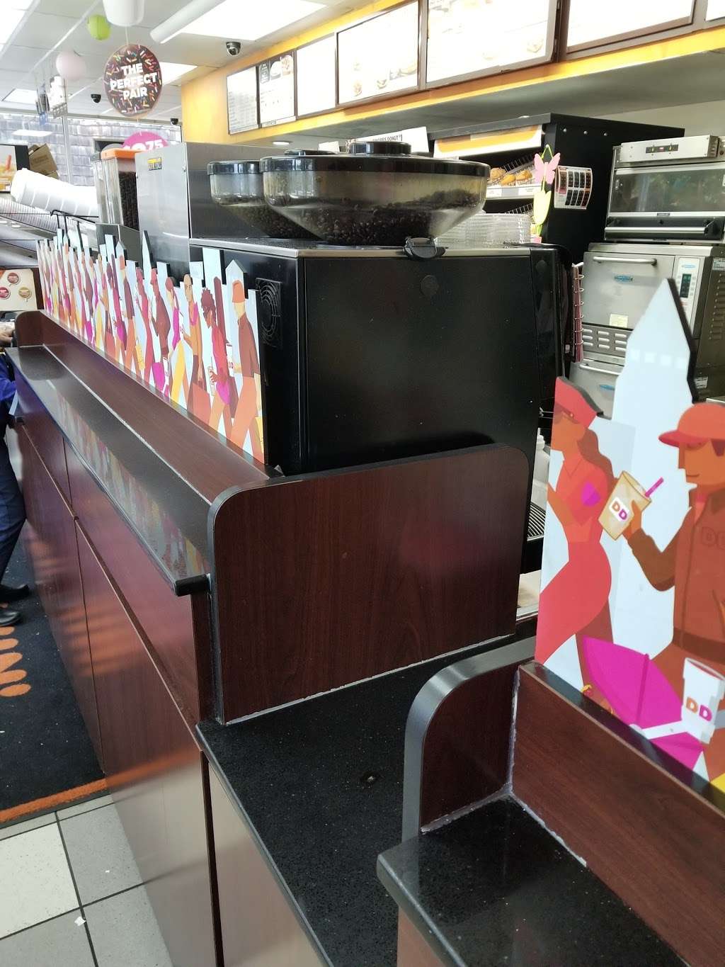 Dunkin Donuts | 333 N Ave E, Cranford, NJ 07016, USA | Phone: (908) 325-6693