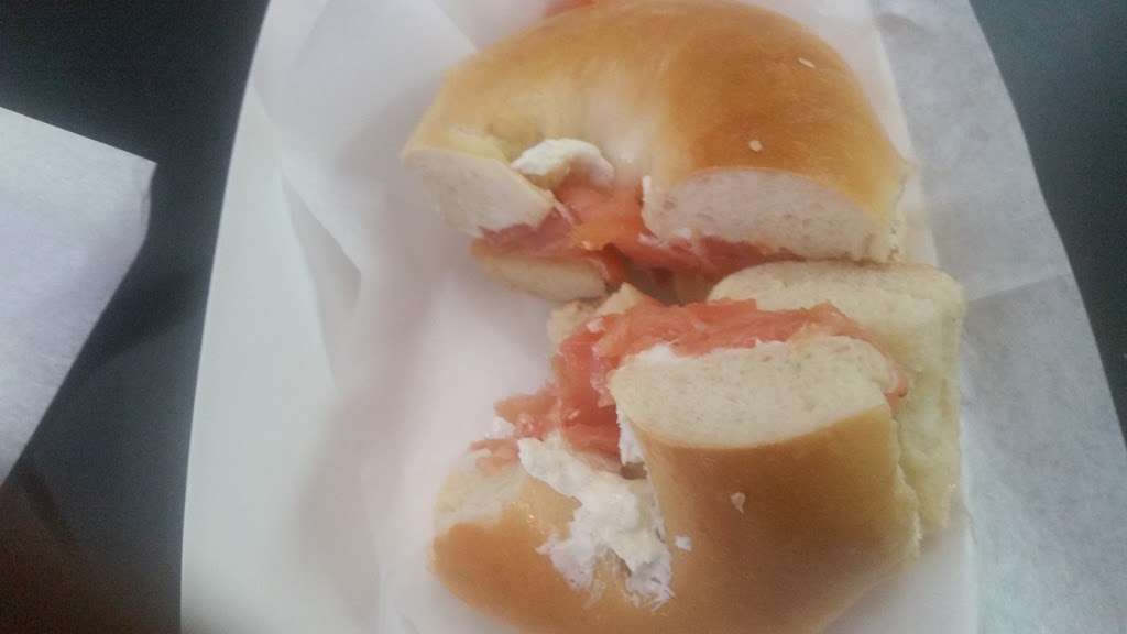 Zee Best Bagels | 120 Cedar Grove Ln, Somerset, NJ 08873, USA | Phone: (732) 271-0766