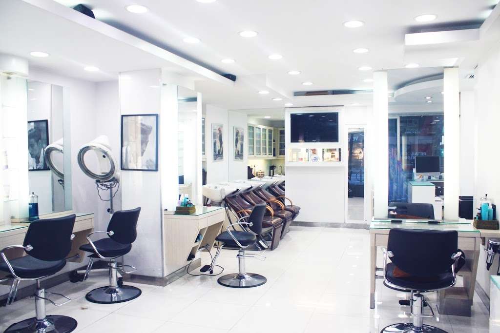 bleu sur bleu Hair Salon | 1190 3rd Ave, New York, NY 10075, USA | Phone: (212) 774-1845