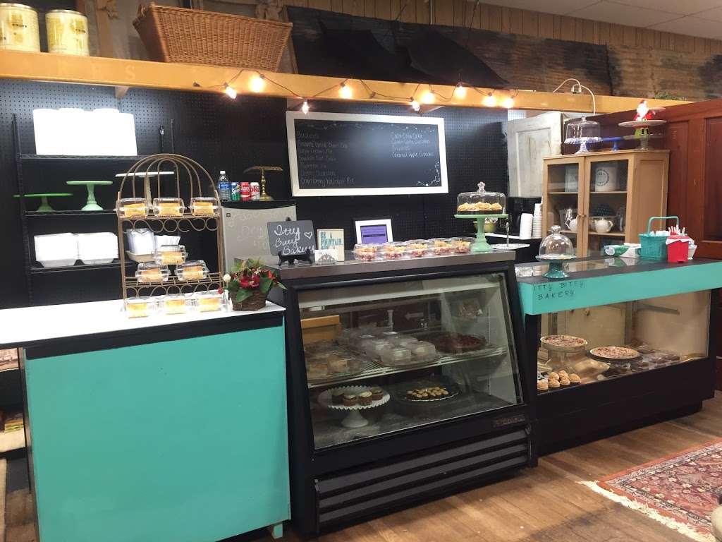 Itty Bitty Bakery | 133 E Main St, Knightstown, IN 46148, USA | Phone: (812) 212-6313