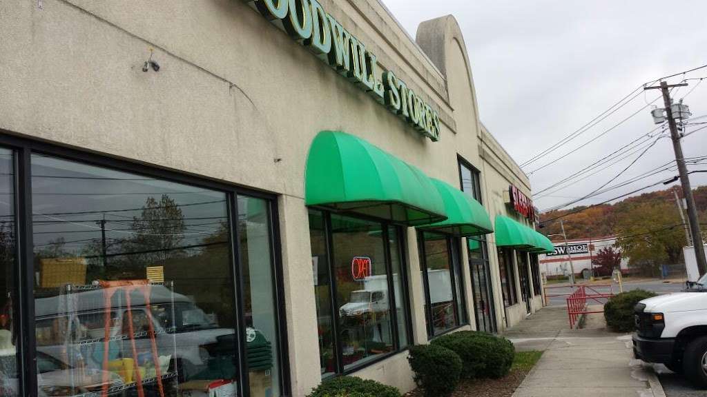 Goodwill Industries Store & Donation Center | 1900 Jericho Turnpike, East Northport, NY 11731, USA | Phone: (631) 462-4219