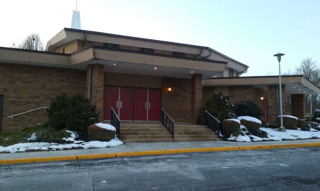 Church of the Holy Child | 2500 Naamans Rd, Wilmington, DE 19810, USA | Phone: (302) 475-6486